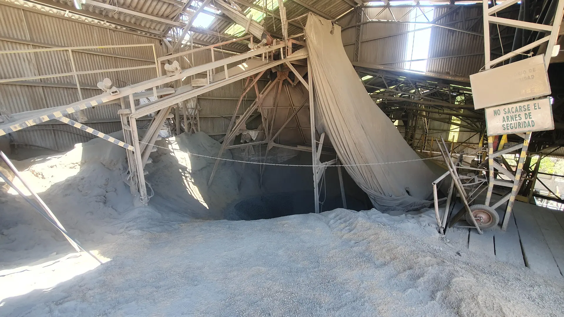 Área interior de acopio de mineral